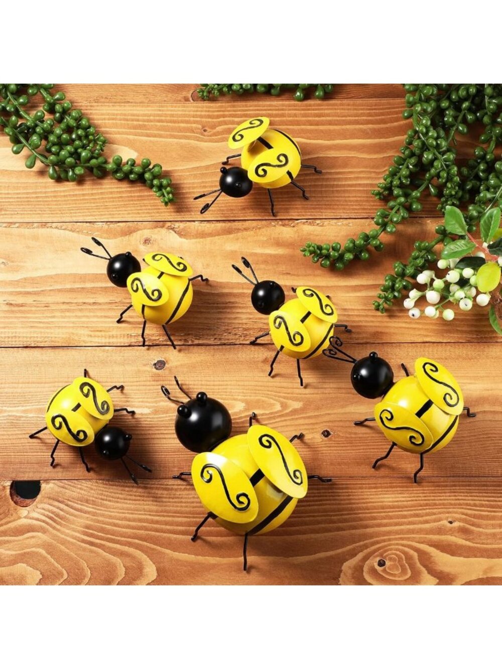 6 Pcs Metal Bee Outdoor Decor - 3D Iron Art Sculptures for Garden & Patio